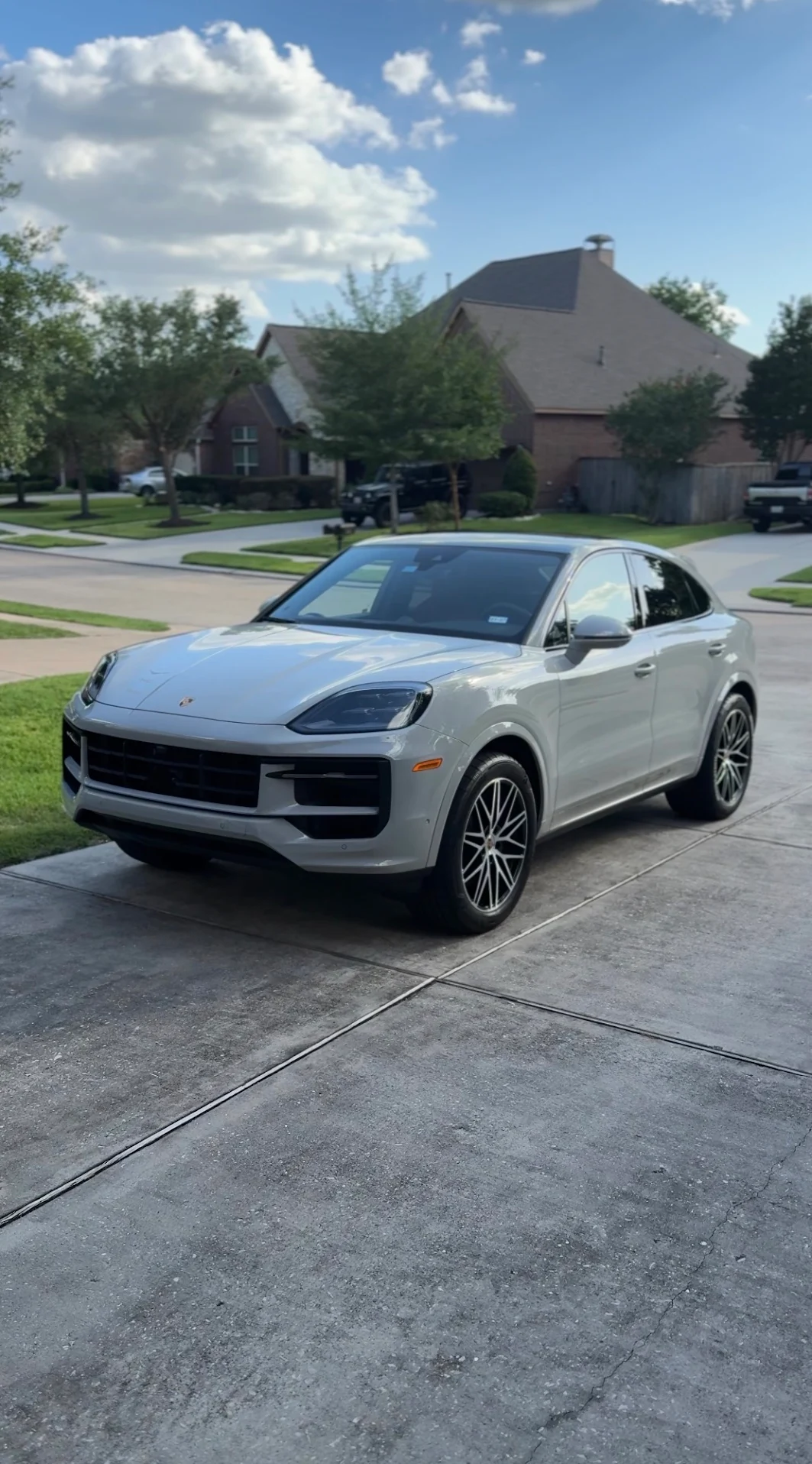 BMW M4 & Porsche Cayenne Full Detail — reviewed by Sean Fuller